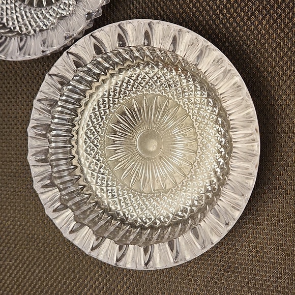 Set of 2 Vintage Ashtray - Picture 2 of 3